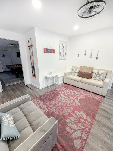 Beachside Bliss - Breakfast, Walk to Schooners, Sleeps 15, Fenced Privacy photo 74