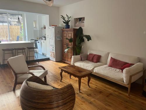 Grand appartement central aéré avec terrasse