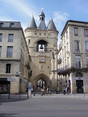 Grand appartement central aéré avec terrasse