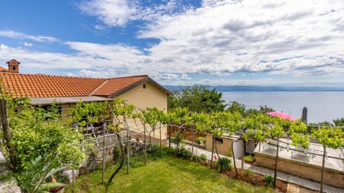 Holiday Home Secret Garden by Villas Guide