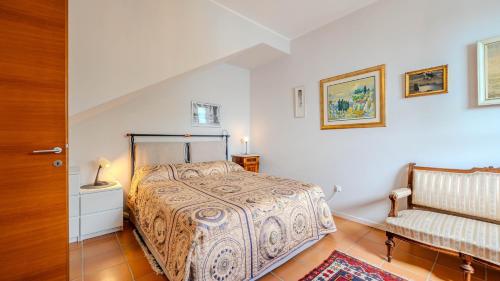 Villa Perfect house beachfront by Villas Guide