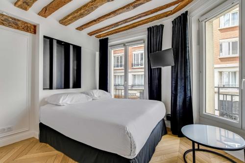 2BDR 5P apartment au centre de Paris in downtown Paris