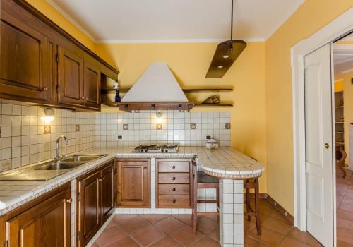 Köök või kööginurk majutusasutuses Borgo Dragani