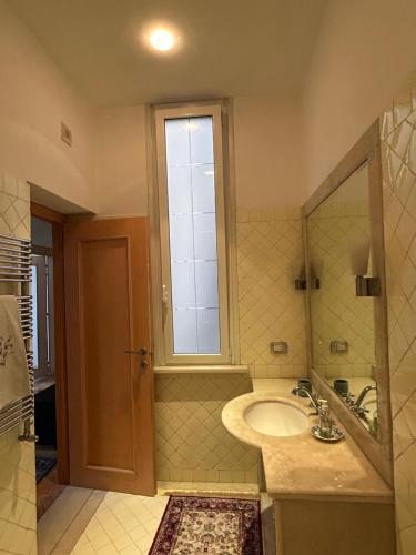Sweet flat by Saint Peter