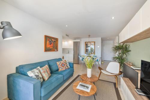 Front line beach apartment 2 bedr