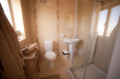 
A bathroom at Secco's Seaview Accommodation
