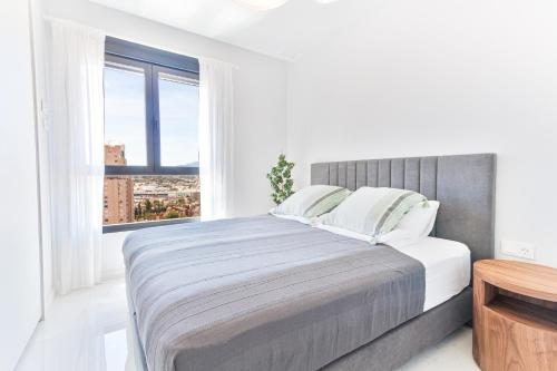 Luxury 3-bdr apartment Benidorm Beach Residence