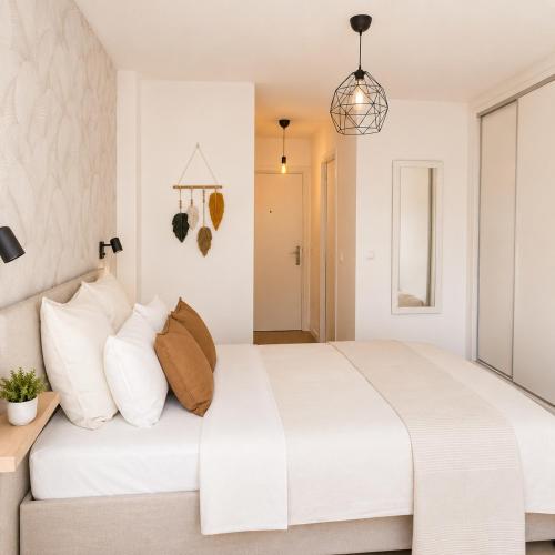 Torremolinos Chic Studio- Pool & Beach