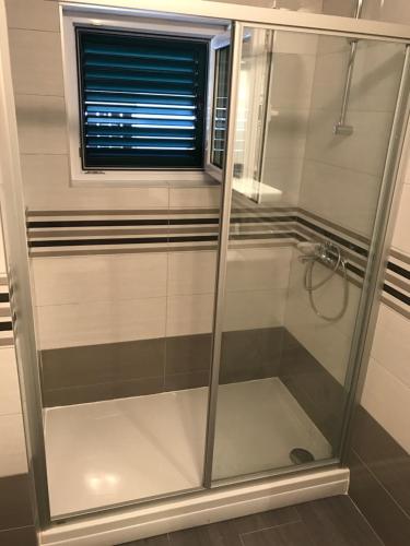 Ένα μπάνιο στο Apartments Sevo