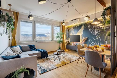 Panorama Residence - Balcony, AC, Free parking