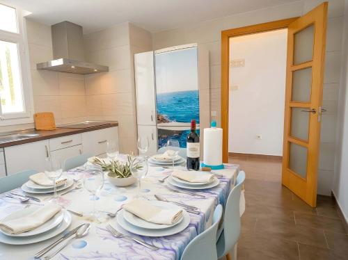Chalet con piscina compartida alquilamos solo a familias