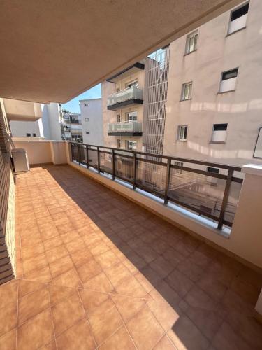 Sant Jordi Zeus Corner