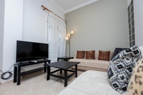 Rebuild Sweet Home - Charilaou Region - Metro at 500m