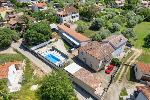 Villa Emma in Pula, Istria - by Istrabook
