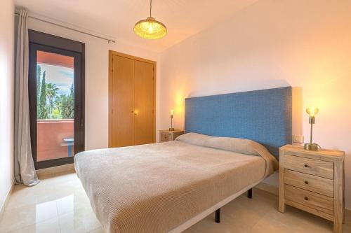 Guadalmansa Beach Flat - Modern & Steps to Shore