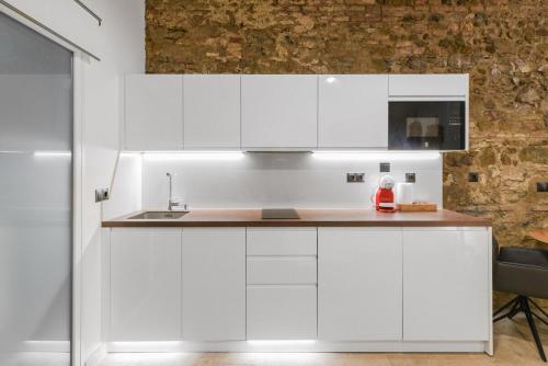 Authentic Studios Alcazaba
