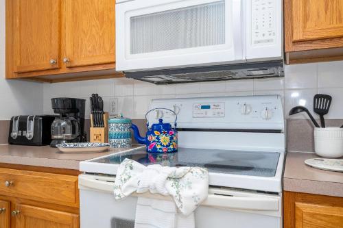 Resort Townhome with Pool Spa 1123 photo 25