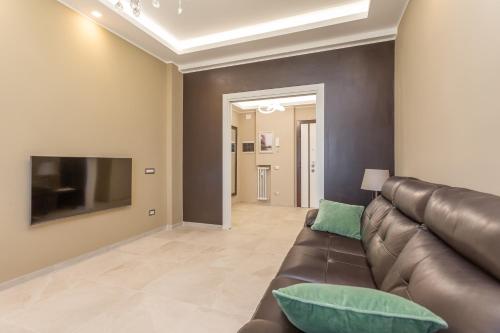 Cornelia Apartment Near Metro A