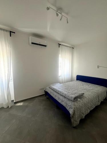 140 m apartment, 4 bedrooms sea airport and tram
