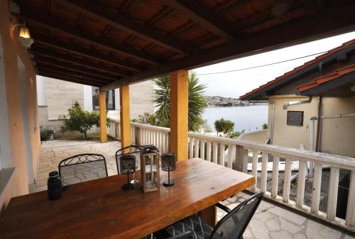 Mare Nostrum-Apartment just 40 meters from the beach with airconditioning and free parkingee parking