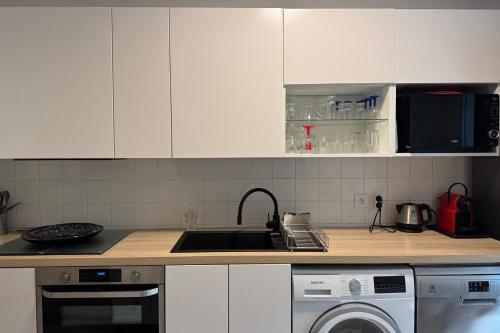 Spacious 73m with Terrace & Parking