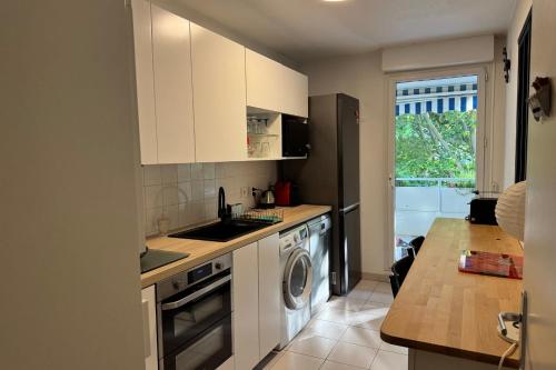 Spacious 73m with Terrace & Parking