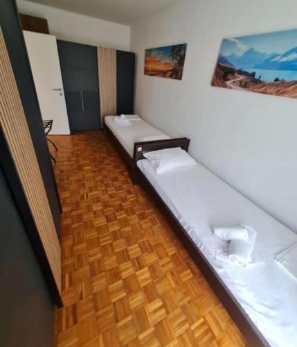 Apartman Mira Zadar-Spacious 3-Bedroom Apartment near Beach & Old Town