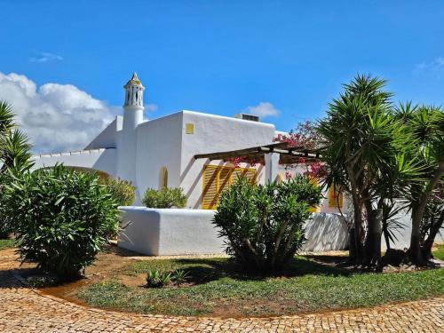 Vilamoura 3BR Villa, Pool, AC, Rooftop & Golf