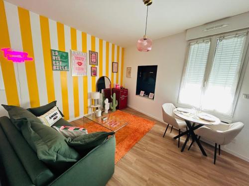 L atelier coloré