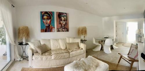 Apartamento con diseño, jardín privado, piscina comunitaria y acceso directo playa arenal by homeprive