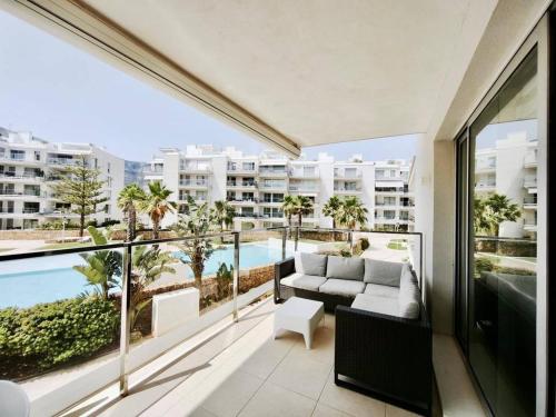 Marina Real 83 by homeprive