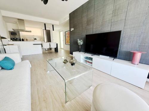 Marina Real 86 by homeprive