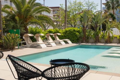 Instants Boutique Hotel