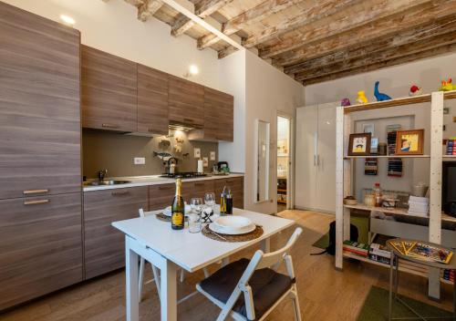3 STOPS TO DUOMO - Delightful apartment in Porta Romana