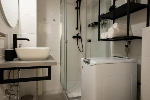 Brand new! Selfcheck-in, King size bed, free Wi-Fi