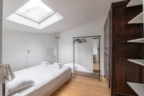 Unique 4BR Architect House with Private Terrace