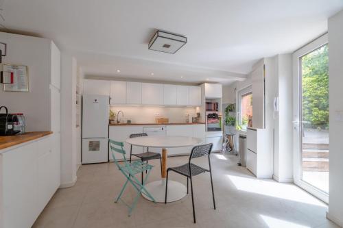 Unique 4BR Architect House with Private Terrace