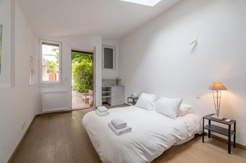 Unique 4BR Architect House with Private Terrace
