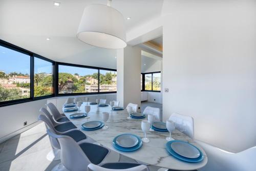Villa Jaliel I Cannes French Riviera I 270m2 I Spa I 10 minutes du centre-ville I 12 personnes