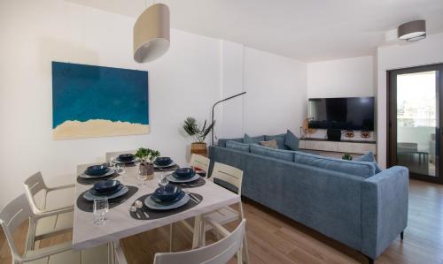 Sea Breeze - 10 steps away from Nea Chora Beach