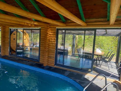 Swimmingpoolen hos eller tæt på Osada Notecka