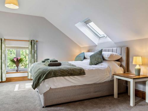 a bedroom with a bed and a window at 2 Bed in Stoke-on-trent oc-95164 in Longton