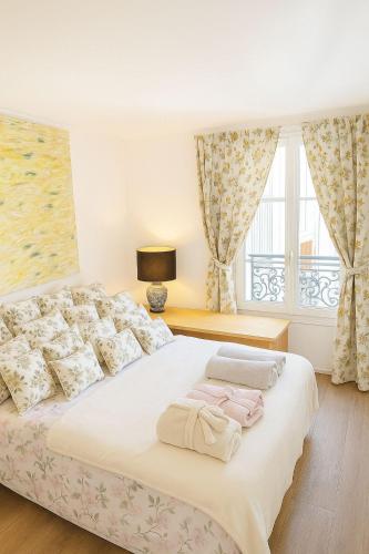 Spacious Apartment in Montparnasse