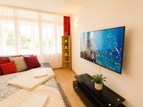 Great flat few minutes from the beach!
