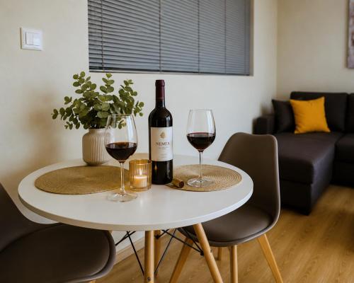 Thelma Apartment - Central & Cozy in Mytilene