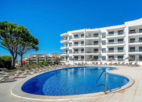 Sea&pool views terrace 1BDR, 500 m from the Golden Sands