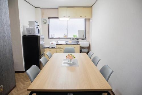 Guest House HAMAYA 大国町駅から1分,難波駅まで1駅2分の好立地