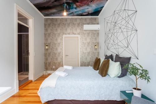 Comfortable Suite in a Shared Apartment in the Center of Lisbon
