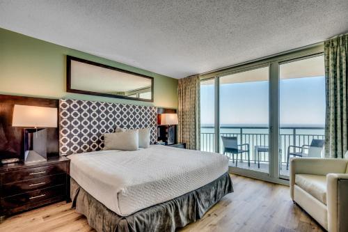 Oceanfront Paradise Sleeps 10 w Stunning Sunrises photo 12
