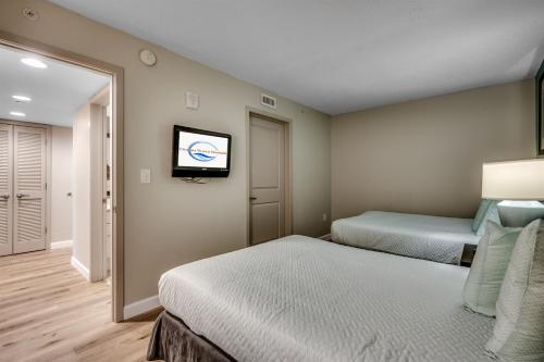 Oceanfront Paradise Sleeps 10 w Stunning Sunrises photo 70